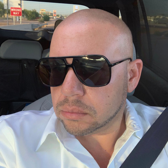 Meet your Posher, Posh - Picture 1 of 9